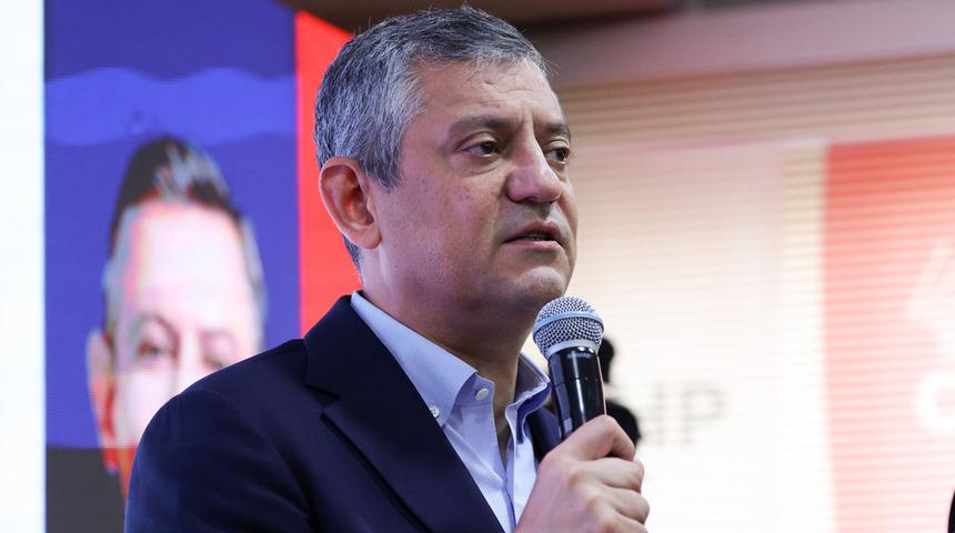 &Ouml;zg&uuml;r &Ouml;zel, ABD iddiasına meydan okudu: &ldquo;İspatlanırsa burada daha durmam!&rdquo;