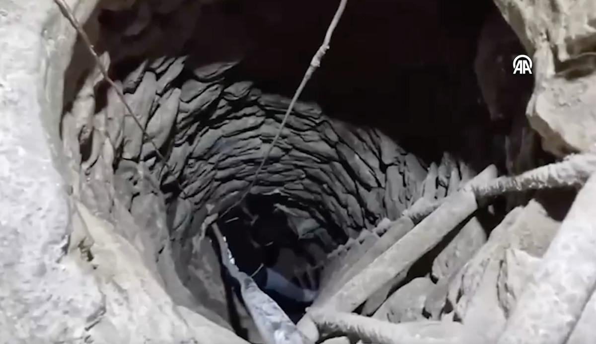 İstanbul un orta yerinde garip olay: 3 kişi suçüstü böyle yakalandı! 2