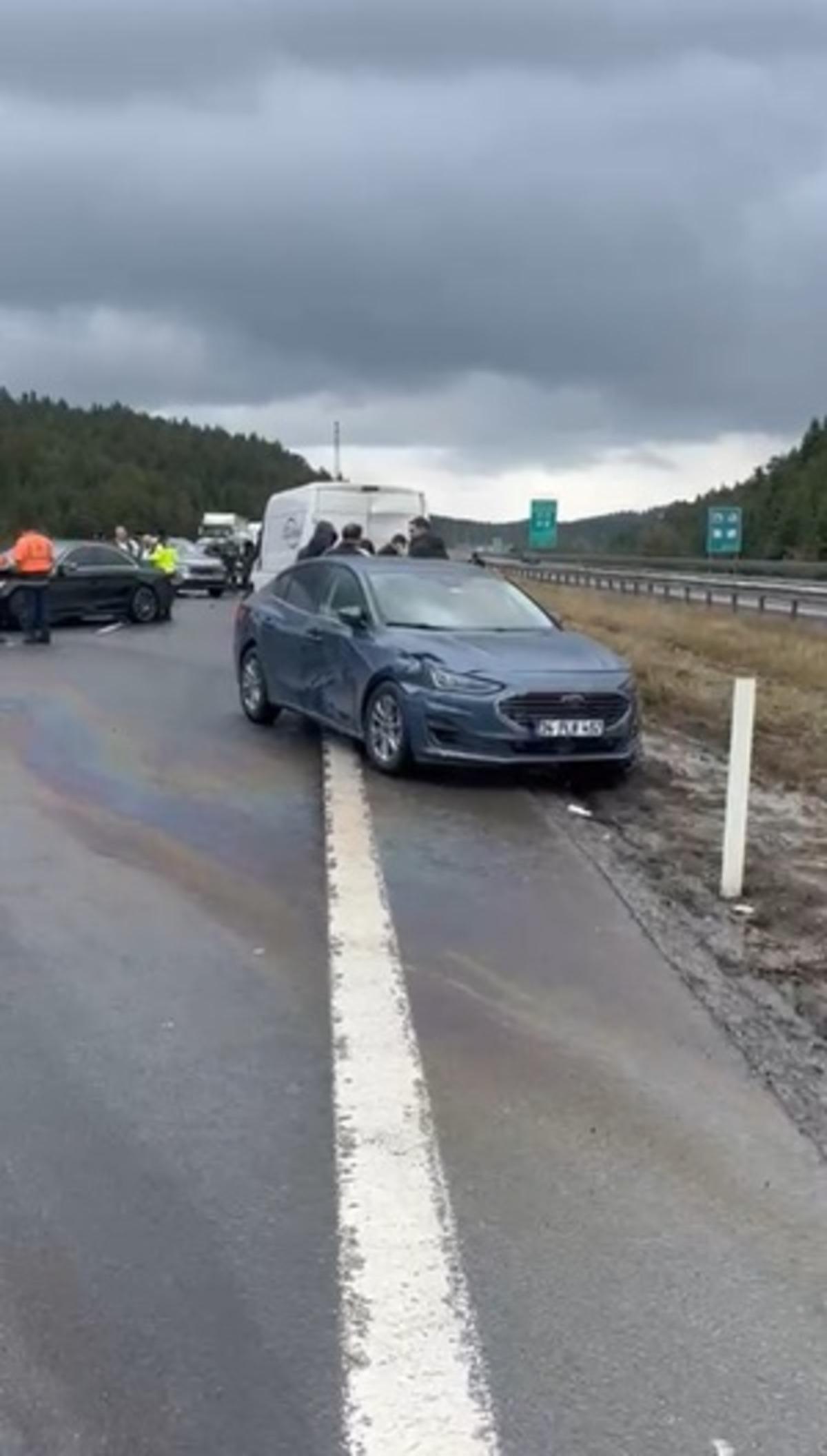 Bolu da 10 ara&ccedil; zincirleme kazaya karıştı! &Ccedil;ok sayıda yaralı var 3