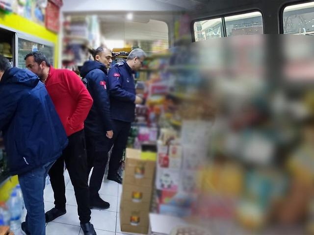 CİMER şikayeti sonrası zabıta baskını: 4 kamyonet &uuml;r&uuml;n &ccedil;ıktı