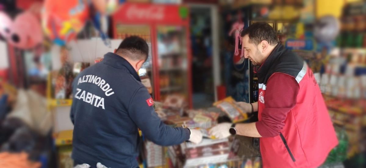 CİMER şikayeti sonrası zabıta baskını: 4 kamyonet dolusu ürüne el konuldu 1