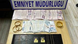 Kütahya’da sahte altınla dolandırıcılık yaptılar, Afyon’da yakalandılar