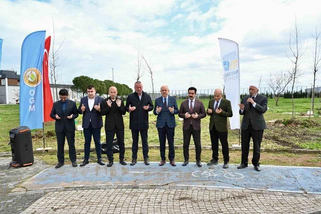 Bursa’nın fethinin 700’üncü yılında Karacabey’de fidanlar toprakla buluştu 2