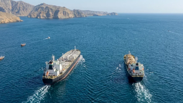 Hindistan'ın LPG tanker gemisi H&uuml;rm&uuml;z Boğazı'nı ge&ccedil;ti 