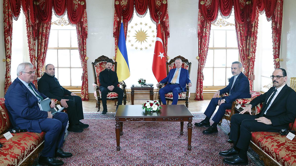 Cumhurbaşkanı Erdoğan ve Zelenskiy g&ouml;r&uuml;şmesi başladı 3