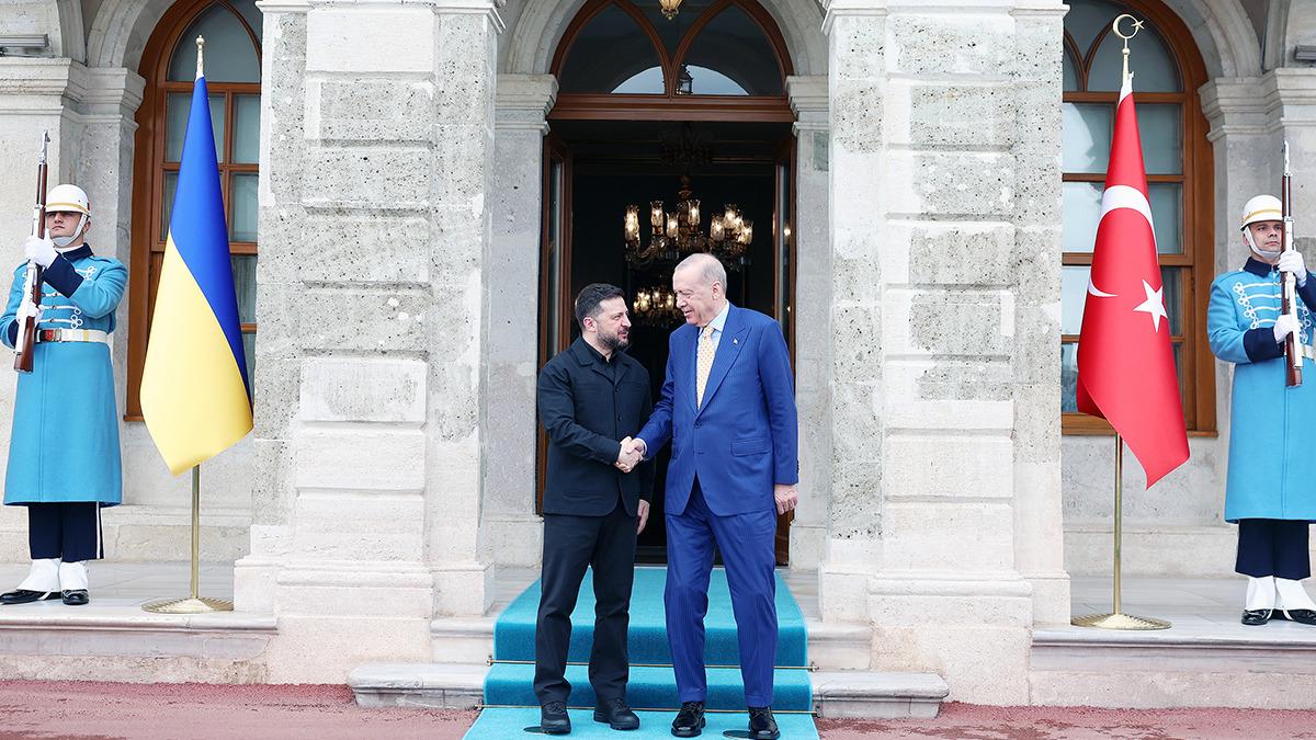 Cumhurbaşkanı Erdoğan ve Zelenskiy g&ouml;r&uuml;şmesi başladı 4