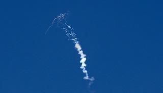 İran Ordusu: Ben Gurion Havalimanı yoğun İHA saldırılarıyla hedef alındı