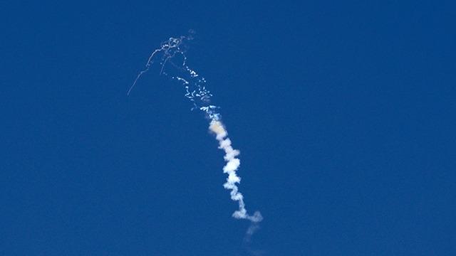 İran Ordusu: Ben Gurion Havalimanı yoğun İHA saldırılarıyla hedef alındı