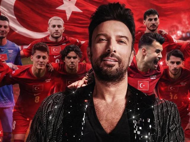 Tarkan m&uuml;jdeyi verdi! Milli marş geliyor: "U&ccedil;akta bir şeyler oldu..."