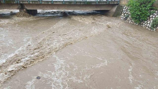 Tabakhane Deresi&rsquo;nde sular y&uuml;kseldi 2