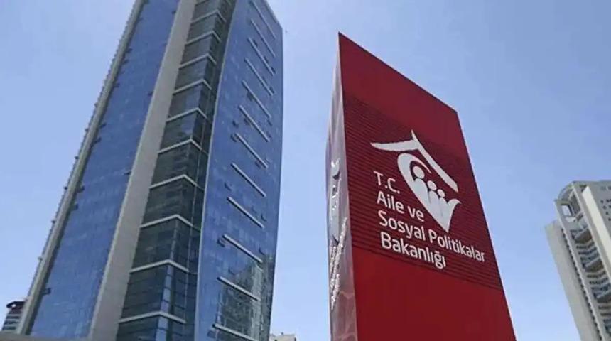 Bakanlıktan darbedilen anneye destek!