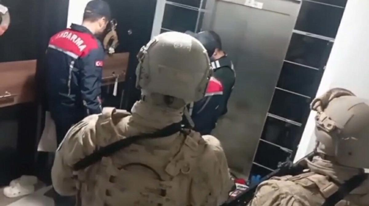 Aydın da uyuşturucu operasyonu: 25 g&ouml;zaltı 2