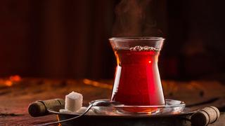 Karadenizlilerin sırrı ortaya çıktı! Çay sıcak suyla mı demlenir soğuk suyla mı? 