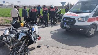 Kahramanmaraş'ta ehliyetsiz sürücü polislere çarptı: 2 polis yaralı