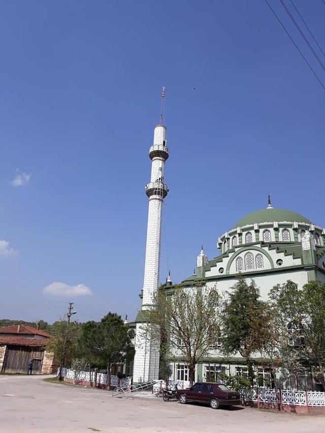 Minareye yeni külah kondu