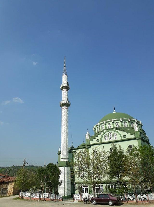 Minareye yeni külah kondu