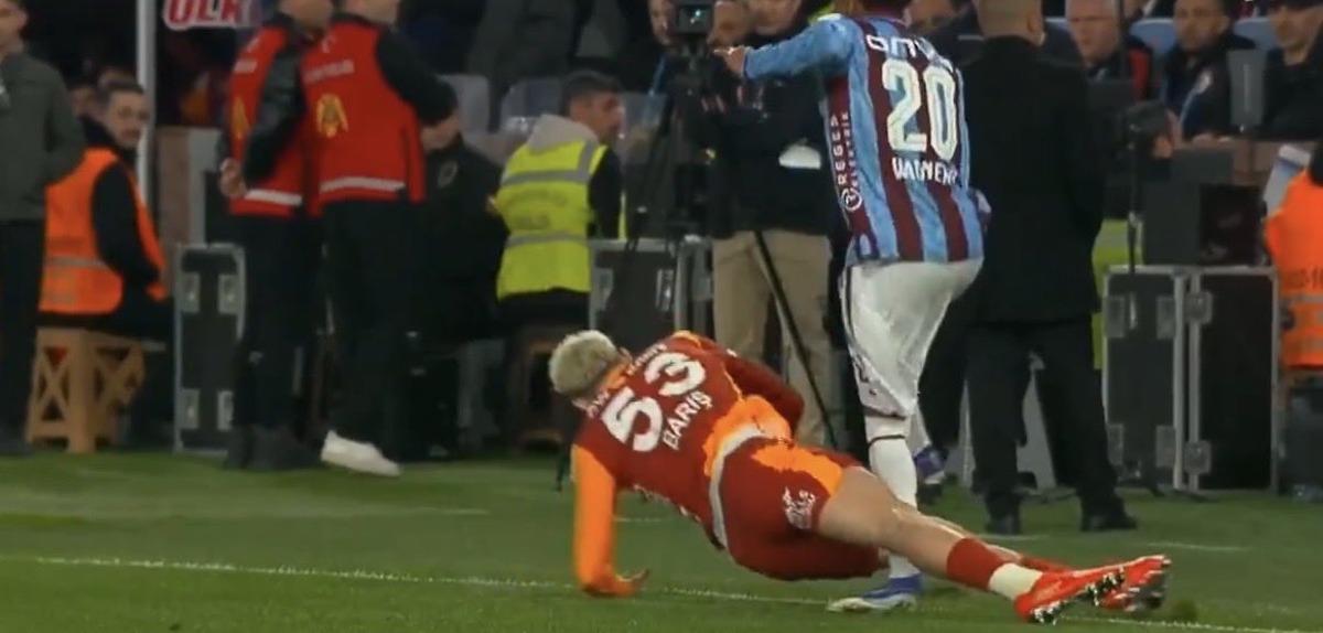 Trabzon da tartışmalı Barış Alper Yılmaz kararı! VAR devreye girdi! ortalık karıştı 2