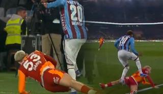 Trabzon'da tartışmalı Barış Alper kararı! 'VAR' &ccedil;ağırdı! Ortalık karıştı