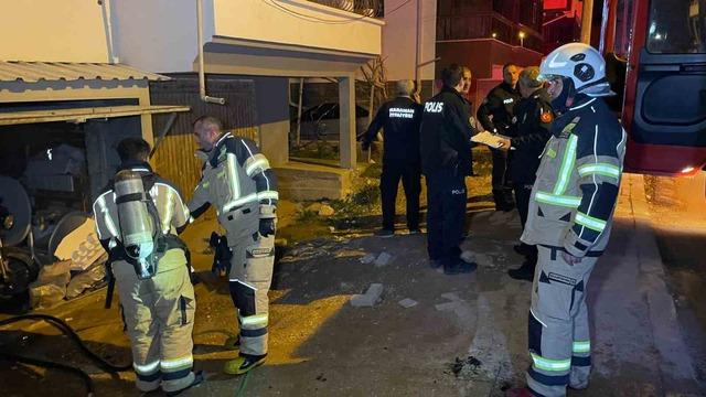 Yanan elektrik kablosu korkuttu 2