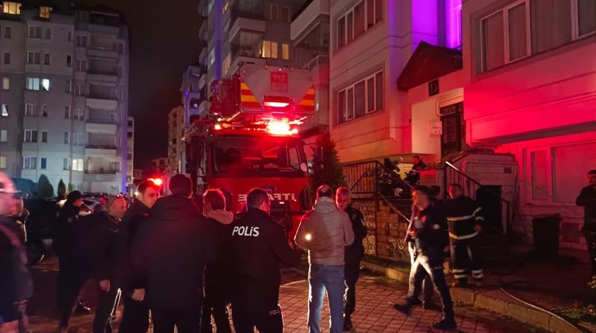 Ordu&rsquo;da daire yangını: Yaşlı adam ağır yaralandı