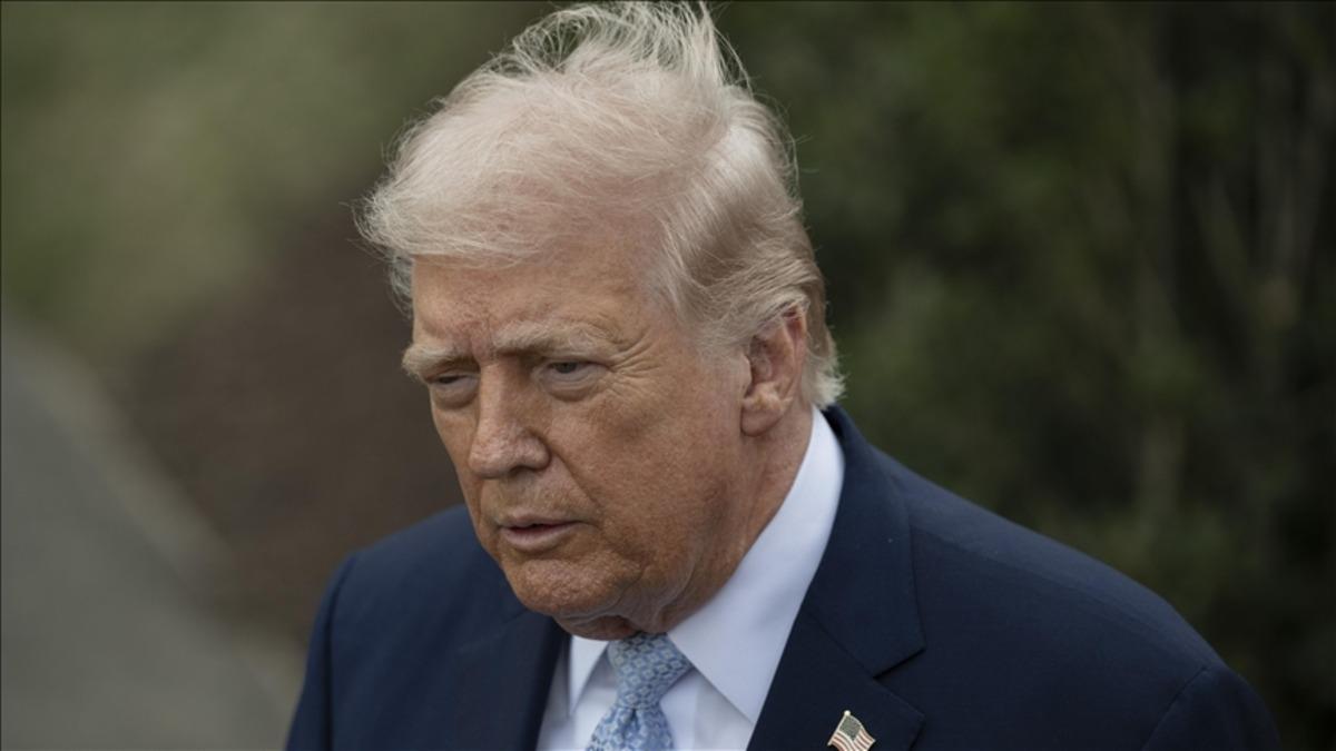 Trump&rsquo;ın sağlık durumuna ilişkin, "hastaneye kaldırıldı" iddialarına Beyaz Saray&rsquo;dan yalanlama 1