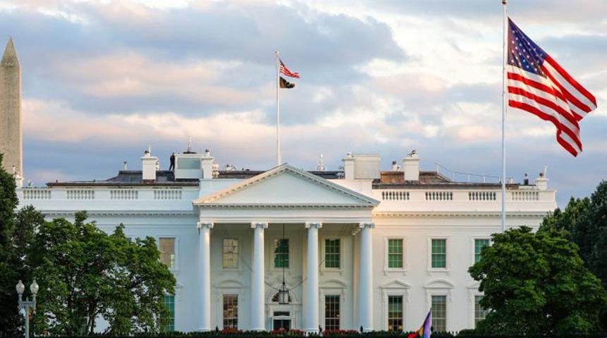 Trump&rsquo;ın sağlık durumuna ilişkin, "hastaneye kaldırıldı" iddialarına Beyaz Saray&rsquo;dan yalanlama