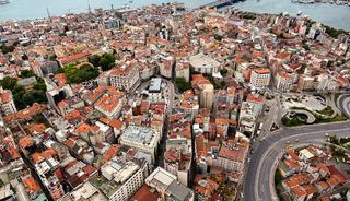 Fiyat farkı y&uuml;zde 10'u buldu: Konut piyasasında yeni dinamik 