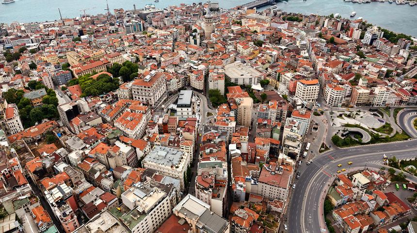 Fiyat farkı y&uuml;zde 10'u buldu: Konut piyasasında yeni dinamik 