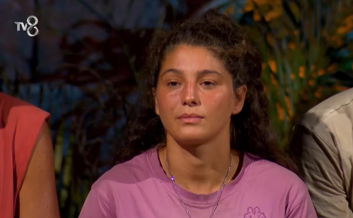 Seren Ay &Ccedil;etin Survivor dan ayrıldı mı? Sevgilisi y&uuml;z&uuml;nden konseyi terk etmişti 2
