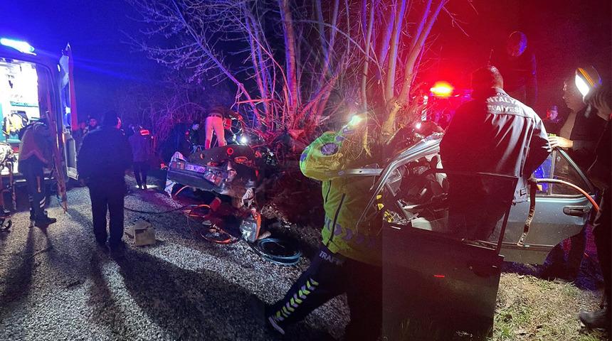 Antalya'da korkun&ccedil; kaza! Can kayıpları var