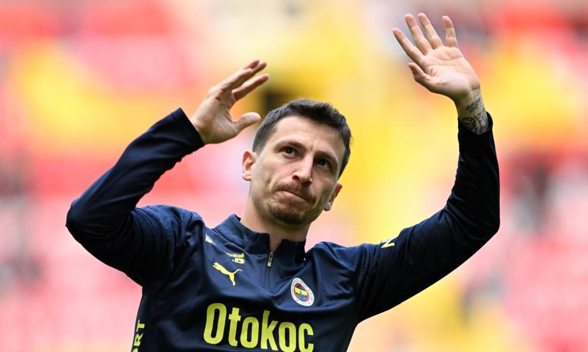 Fenerbahçe taraftarını şoke eden Mert Hakan Yandaş haberi! Gece yarısı duyurdular 2