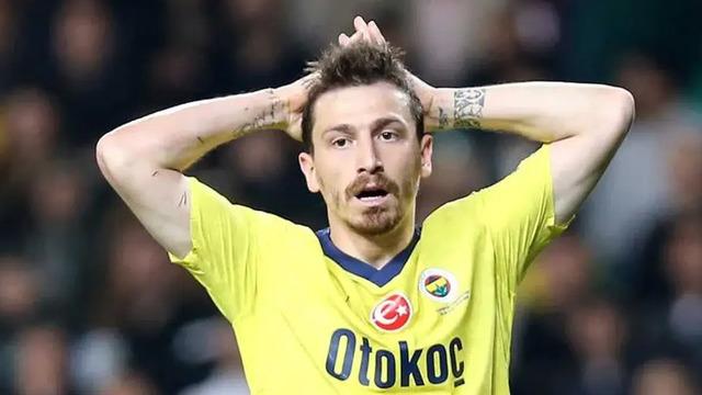 Fenerbahçe taraftarını şoke eden Mert Hakan Yandaş haberi! Gece yarısı duyurdular