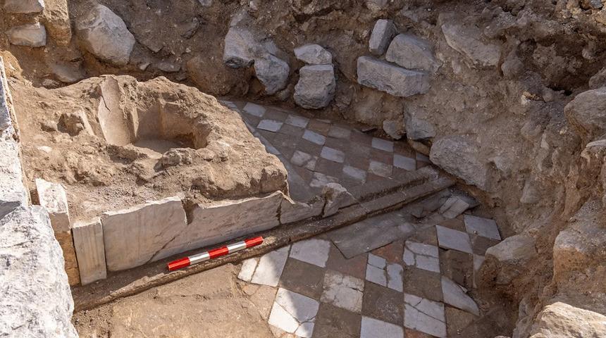 Eşi benzeri yok! Hristiyanlık tarihinde 1300 yıllık keşif: Sanılandan &ccedil;ok başka &ccedil;ıktı