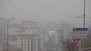 Anadolu Yakası’nda yoğun sis etkili oldu: Görüş mesafesi düştü, sürücüler zor anlar yaşadı