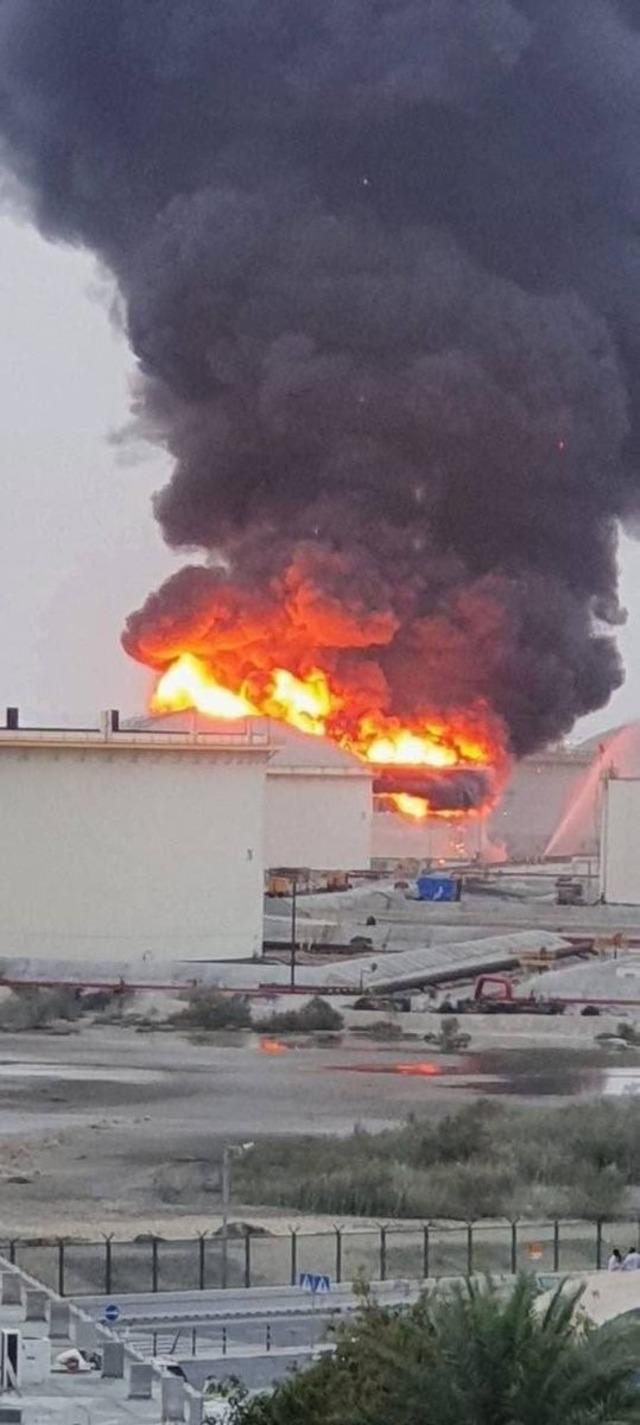 Bahreyn’e yapılan İran saldırıları yangına yol açtı 2