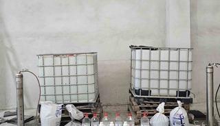 Adana&rsquo;da sahte alkol operasyonu: 1 ton etil alkol ele ge&ccedil;irildi