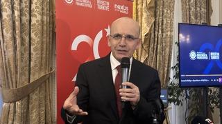 Faiz kararı iddiası dış basında gündem oldu! Bakanlıktan ve TCMB'den 'Mehmet Şimşek' açıklaması