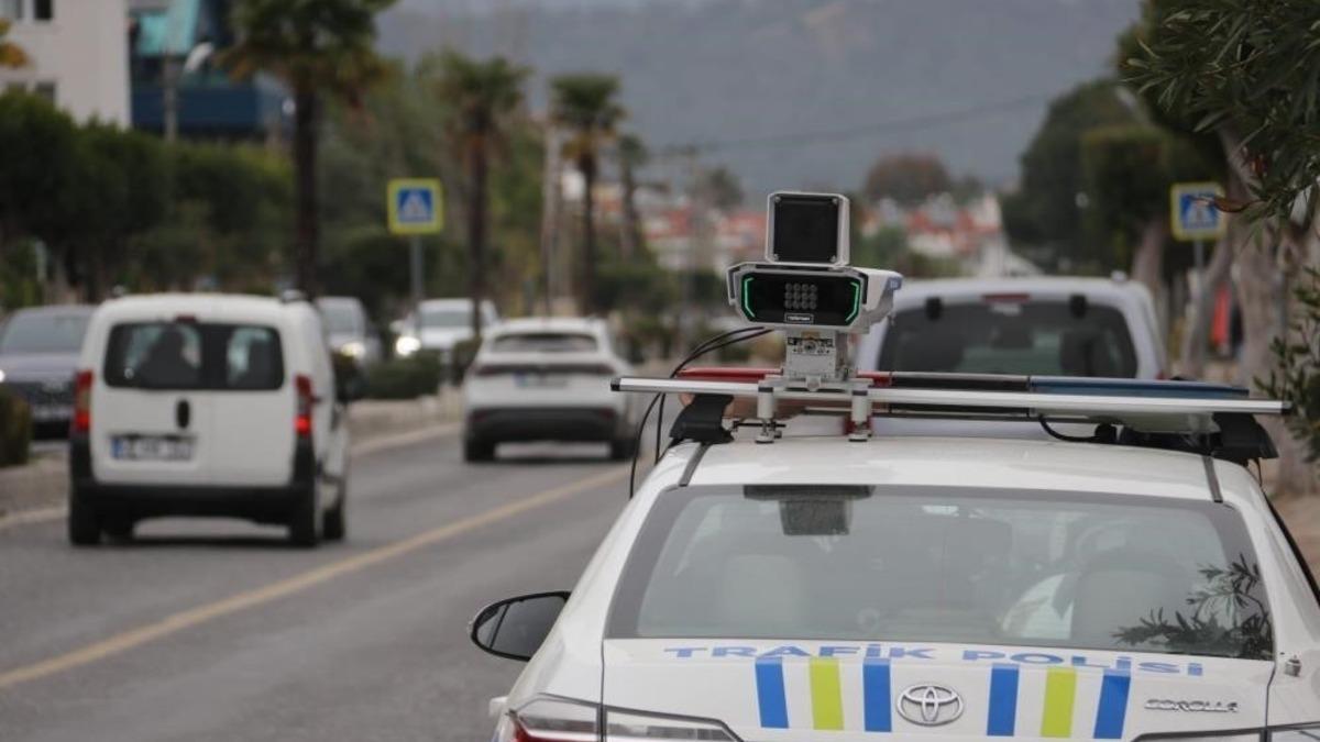 Düzce’de hızlı sürücüler radara yakalandı