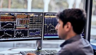 Emtia piyasalarında jeopolitik gelişmelerin enflasyon ve faiz beklentilerine etkisi izlendi