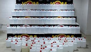 Adana'da ka&ccedil;ak 1865 litre etil alkol ele ge&ccedil;irildi