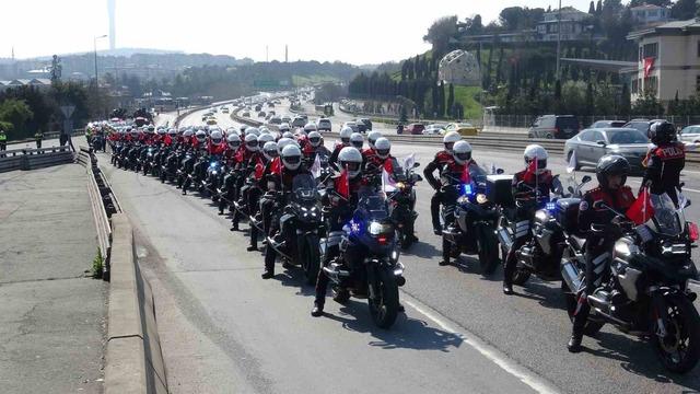 İstanbul&rsquo;da Polis Haftası coşkusu: 15 Temmuz Şehitler K&ouml;pr&uuml;s&uuml;&rsquo;nden Sultanahmet&rsquo;e g&ouml;rkemli kortej 1