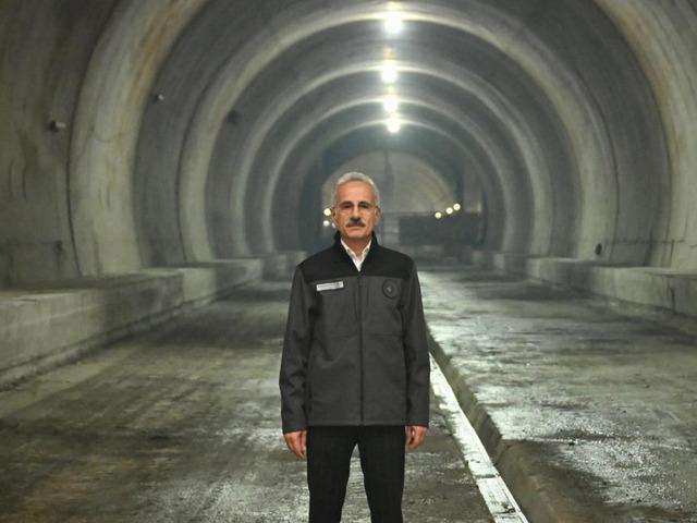 Bakan Uraloğlu duyurdu! Ankara-İstanbul arası YHT seferleri 30 dakika kısalacak