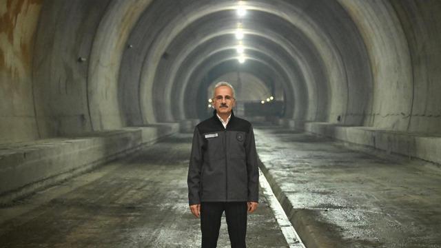 Bakan Uraloğlu duyurdu! Ankara-İstanbul arası YHT seferleri 30 dakika kısalacak