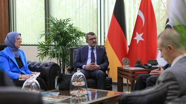 İnsan Haklarını İnceleme Komisyonu, Almanya temaslarını sürdürüyor