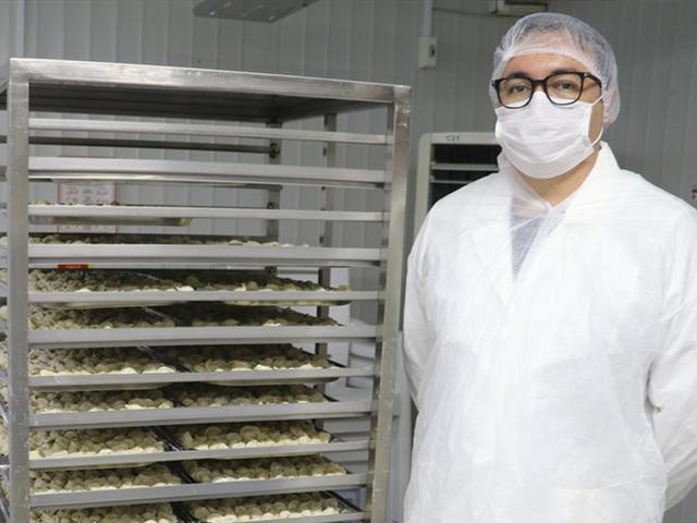 Tatildeyken yedi, şirket kurup &uuml;retimine başladı: 100 &ccedil;alışanı var