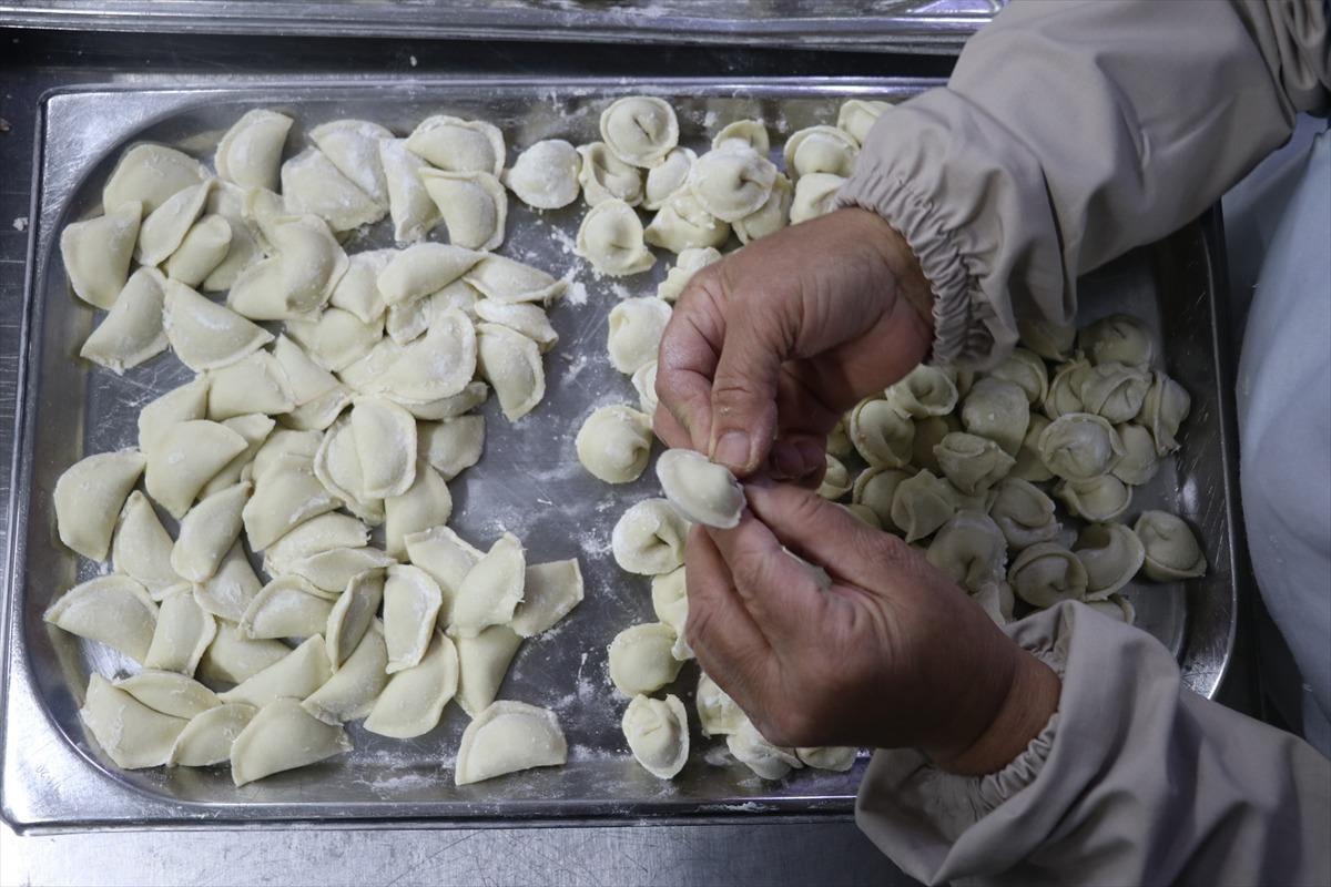 Tatildeyken yedi, şirket kurup &uuml;retimine başladı: 100 &ccedil;alışanı var 7