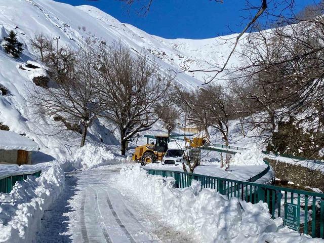 Batman&rsquo;da kapalı olan il&ccedil;eler arası yol ulaşıma a&ccedil;ıldı 1