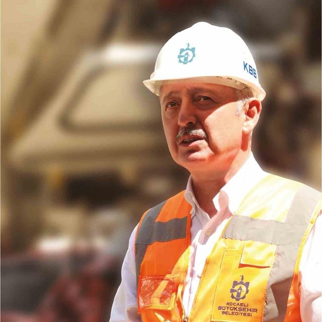 Kocaeli’de 700 tonluk vinçle 9 saatlik gece operasyonu 7