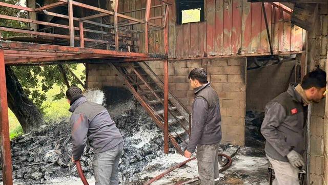 Alanya&rsquo;da m&uuml;stakil ev yangını korkuttu 1