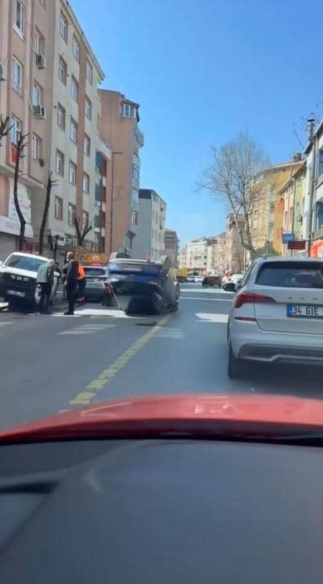 Otomobil park halindeki araca çarpıp takla attı 4